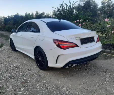 Mercedes Benz CLA200 Look AMG