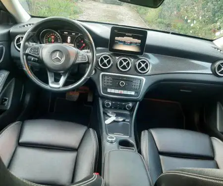 Mercedes Benz CLA200 Look AMG - 8