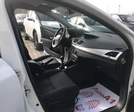 Renault Megane 1.5 dci - 6