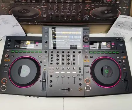 Pioneer OPUS-QUAD, Pioneer XDJ-RX3, Pioneer XDJ-XZ, DDJ-FLX10, Pioneer CDJ-3000, Pioneer DJM-A9