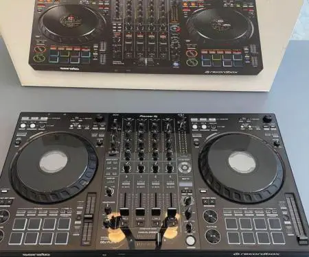 Pioneer OPUS-QUAD, Pioneer XDJ-RX3, Pioneer XDJ-XZ, DDJ-FLX10, Pioneer CDJ-3000, Pioneer DJM-A9