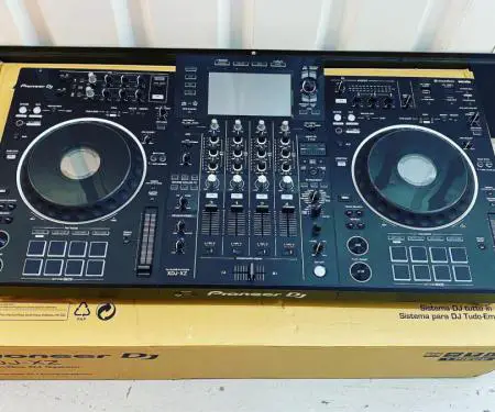 Pioneer OPUS-QUAD, Pioneer XDJ-RX3, Pioneer XDJ-XZ, DDJ-FLX10, Pioneer CDJ-3000, Pioneer DJM-A9