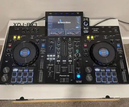 Pioneer OPUS-QUAD, Pioneer XDJ-RX3, Pioneer XDJ-XZ, DDJ-FLX10, Pioneer CDJ-3000, Pioneer DJM-A9