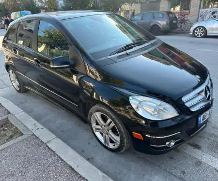 Shitet Mercedes B Class 2010 Benzin 200 Turbo