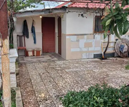 Super Mundësi! Shitet Tokë me një shtëpizë të vogël OKAZION!