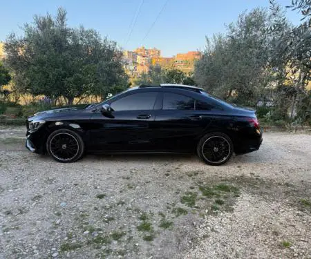 Mercedes Benz CLA180  AMG
