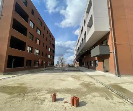 Shitet Apartament 2+1  Rr.Elbasanit 160.000 € - 10