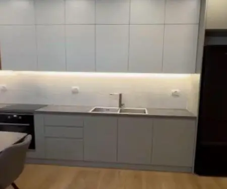 Shitet Apartament 2+1 +2 Poste Parkimi  360.000 €