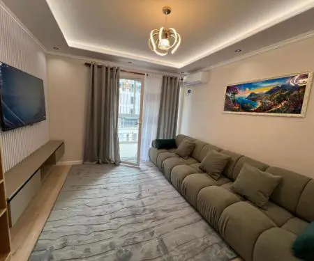 Jepet me qera apartament 1+1  tek Zogui i zi perballe karburant Gazheli