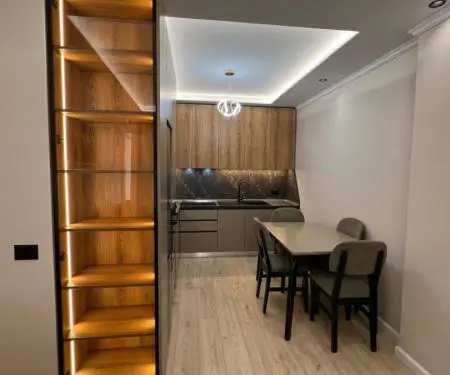 Jepet me qera apartament 1+1  tek Zogui i zi perballe karburant Gazheli
